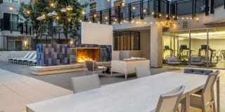 1111 Wilshire Gallery 13