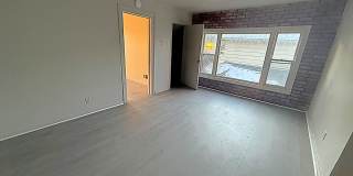 638 Carbon St Gallery 11