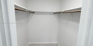 100 NE 78th St Gallery 11