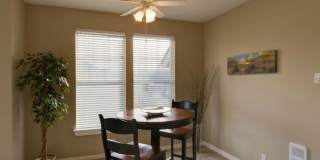 Sunny & Bright Upper Unit in Snoqualmie Ridge Gallery 5