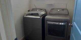 Stylish Comfort in the Heart of Pullman Gallery 10