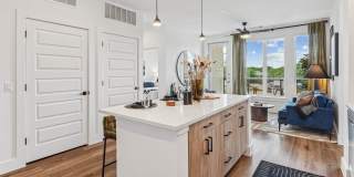 Lyle Apartments Gallery 61