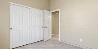 Spacious Living in a Gated Community with Amenities! Gallery 21