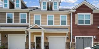3bed/2.5 bath Townhouse Near NCCU & Southpoint Mall! Gallery 1