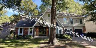 Beautiful 3-Bedroom Home in Olathe with Finished Basement & Fenced Backyard! Gallery 1