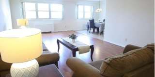 123 S Adelaide Avenue S Gallery 2
