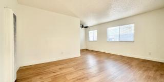 637 W. 79th Gallery 3