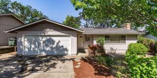 735 Oak Knoll Dr Gallery 1