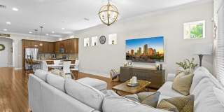 207 S MOODY Avenue Gallery 20