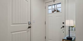 This luxurious townhouse on Cherry St. Gallery 9