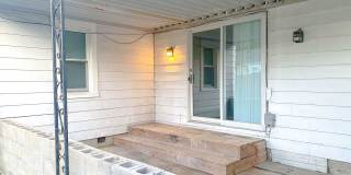 2 bedroom 1 bath home Gallery 4