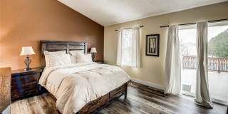 Huge room in a large shared home, private bathroom, great neighborhood, friendly roommates! Gallery 27