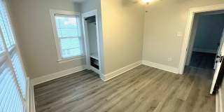 5 Bedroom / 2 Bath House - NEAR SEMO's CAMPUS Gallery 10