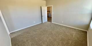 7014 21st Street Gallery 27