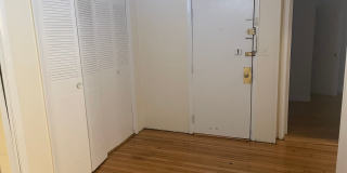 Packards Corner open Payout, Equal size rooms EASY CHOICE Students ok Gallery 4