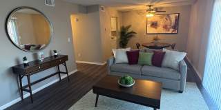 Riverbanks Retreat Gallery 9