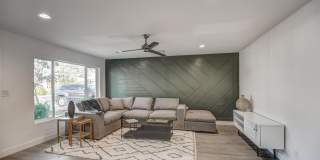 8349 E Columbus Avenue Gallery 20