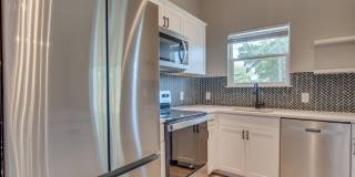 203 S L St Gallery 13