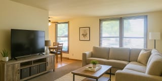 Middleton Lakeview Gallery 2