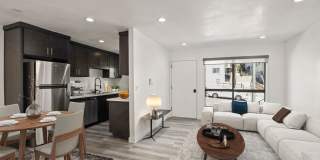 900 W College Street apartments Gallery 17