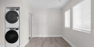 Sunset Cliffs Apartments Gallery 27