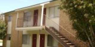 2/1 Fourplex Unit for Lease in Northgate, Easy Bike Ride to Campus! Gallery 1