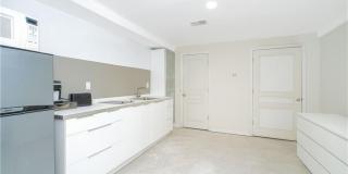 107 Nelson Avenue Gallery 24