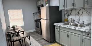 1040 RANDALL STREET Gallery 25