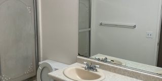 Love Where You Live - 2 Weeks Free Rent! Beautiful Home in Turlock Gallery 22