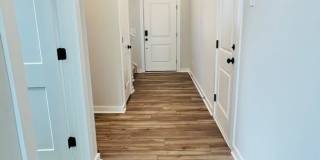 Room in 4 Bedroom Home at Munsing Dr Gallery 3