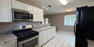 Lovely 4 Bedroom 2 Bathroom Home In NE ABQ! Gallery 7
