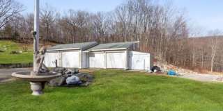 401 Nichols Street Gallery 1