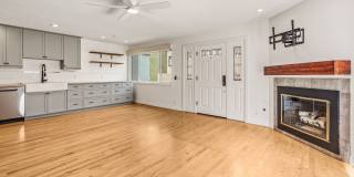 Spacious 3 Bed / 3 Bath Ocean Beach Townhome with Private Patio & Garage - Available NOW Gallery 8