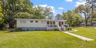 4 Bedroom House Minutes from FSU Gallery 3