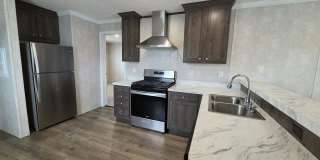 221 Cardinal Lane Gallery 1