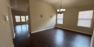 Beautiful and Cozy 3bed/2bath with an Office Available in North Norman! Gallery 10