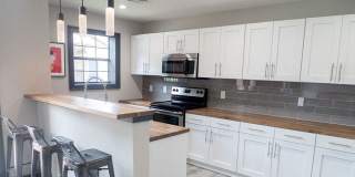 The Versailles Gallery 32