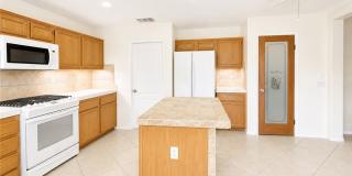 1695 Larkspur Gallery 8