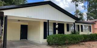 Newly Renovated 3 Bedroom, 1 Bathroom House Gallery 1