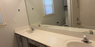 3089 Commons Crossing Gallery 8