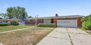 8894 South 540 East Gallery 28