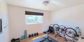 Charming 3 Bedroom, 2 Bathroom NE ABQ Home. Refrigerated Air! Spacious backyard. Near Uptown Gallery 16