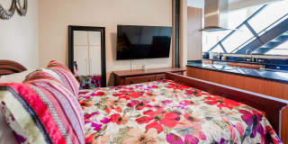 Fully Furnished Mid-Term 2-Level Condo | 1,549 Sq Ft | Private Parking | Shared Living Fully Furnished Mid-Term 2-Level Condo | 1,549 Sq Ft | Private Parking | Shared Living Gallery 12