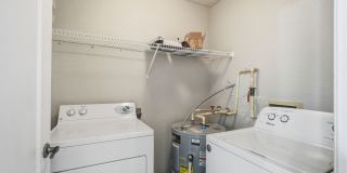 Spacious 1BR/1BA Harbour Island Condo with 2 Car Garage in Gated Island Place Gallery 17
