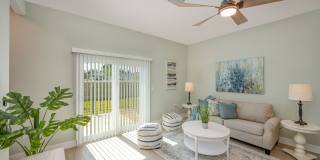 900 PADDLEBOARD CT TOWNHOUSE IN HEART OF MELBOURNE Gallery 4