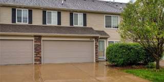 Spacious 2-Bedroom Townhome in Prime West Des Moines Location! Gallery 1