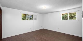 Spacious 3BR + Bonus Tri-Level in Spokane Valley - Fireplace, Corner Lot & Garage Gallery 16