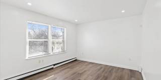 17 Holsman St Gallery 10
