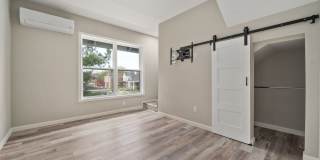 Charming 2BR Upstairs unit in Franklinton Gallery 11