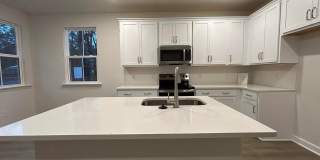 3 Bedroom 2.5 Bathroom Townhouse in Windward Village - Summerville Gallery 7